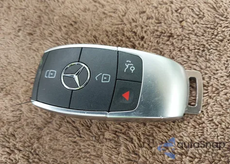 2022 Mercedes-Benz Glc 300 4Matic Suv z USA, uszkodzony, nr VIN W1N0G8EB5NV389838